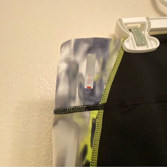 Zella Womens Stretch mid rise full length Leggings black, print sides XS - Picture 9 of 9